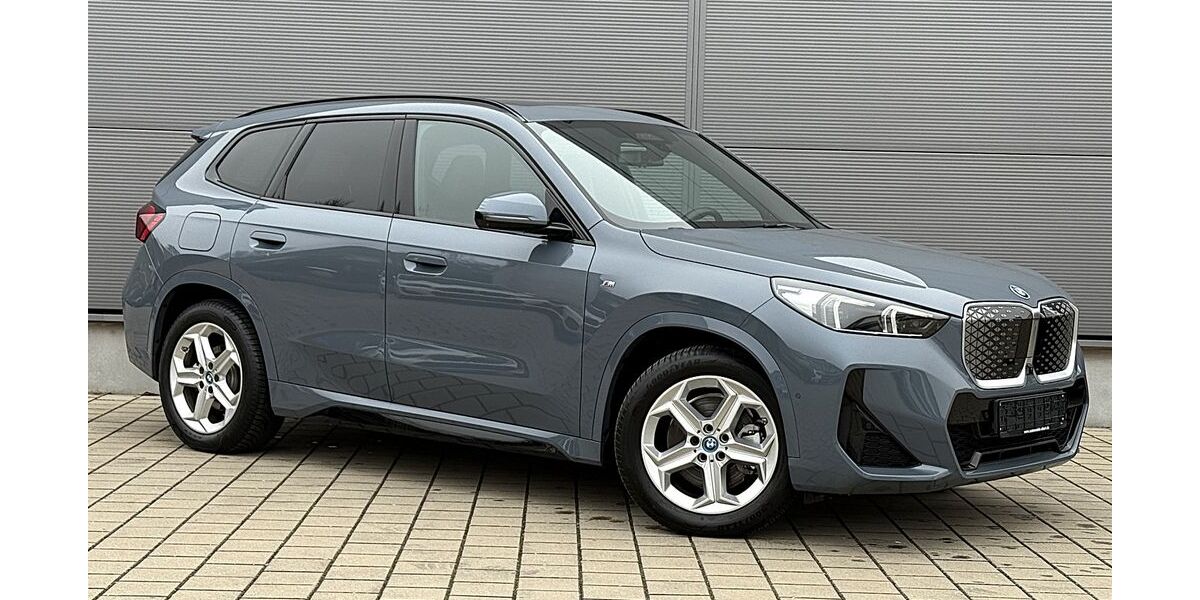 BMW iX1 8.192 km 47.490 &euro; Rohr i. NB (bei Regensburg) 93352