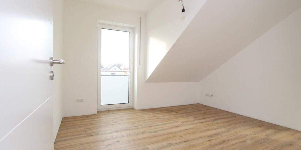 Etagenwohnung Schierling - 3 Zimmer, 89 m&sup2;, 1.020&euro; | Angebot:24765856