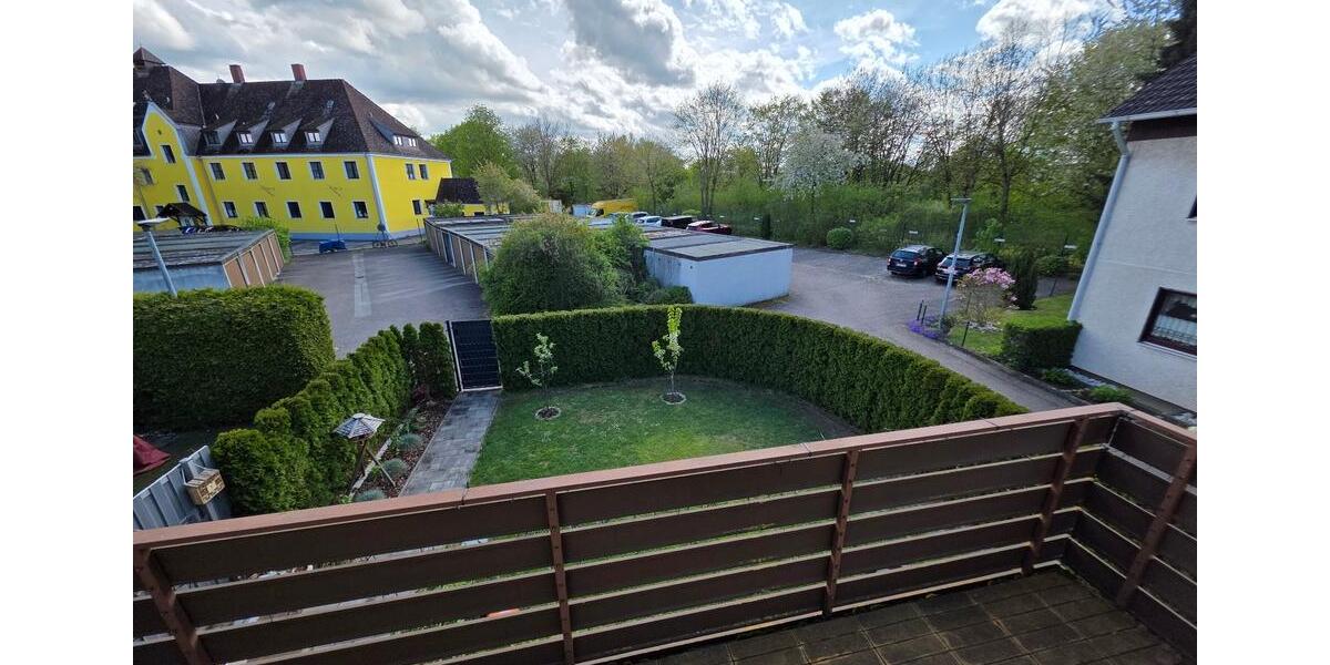 Reihenhaus Regensburg Brandlberg - 6 Zimmer, 154 m&sup2;, 2.200&euro; | Angebot:26566303
