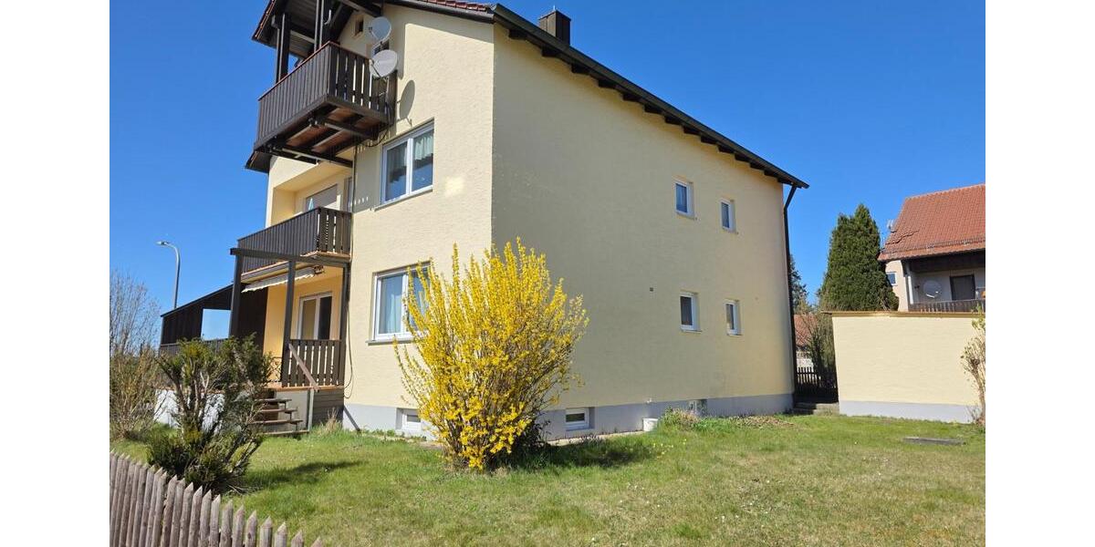 Sehr gepflegtes Mehrfamilienhaus in Massivbauweise 8 zimmer