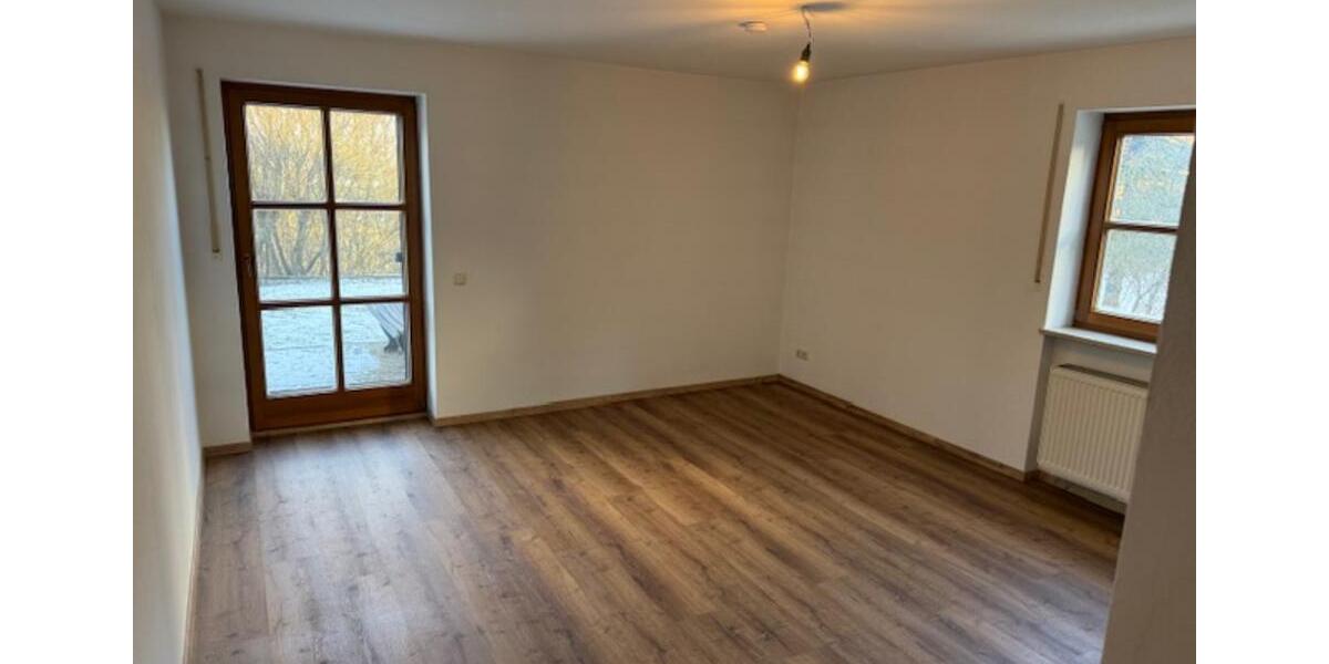 helle 2 Zimmer Einliegerwohnung mit Terasse und EBK 2 zimmer