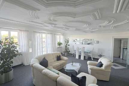 Wohnung zum Mieten in Regensburg 1.075 € 97 m² 2 zimmer