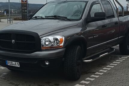 Dodge RAM 177.000 km 8.200 &euro; Falkenstein 93167