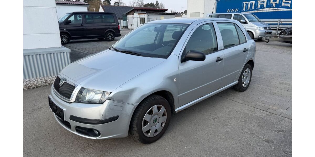 Skoda Fabia 95.914 km 1.699 &euro; Maxhütte -Haidhof 93142