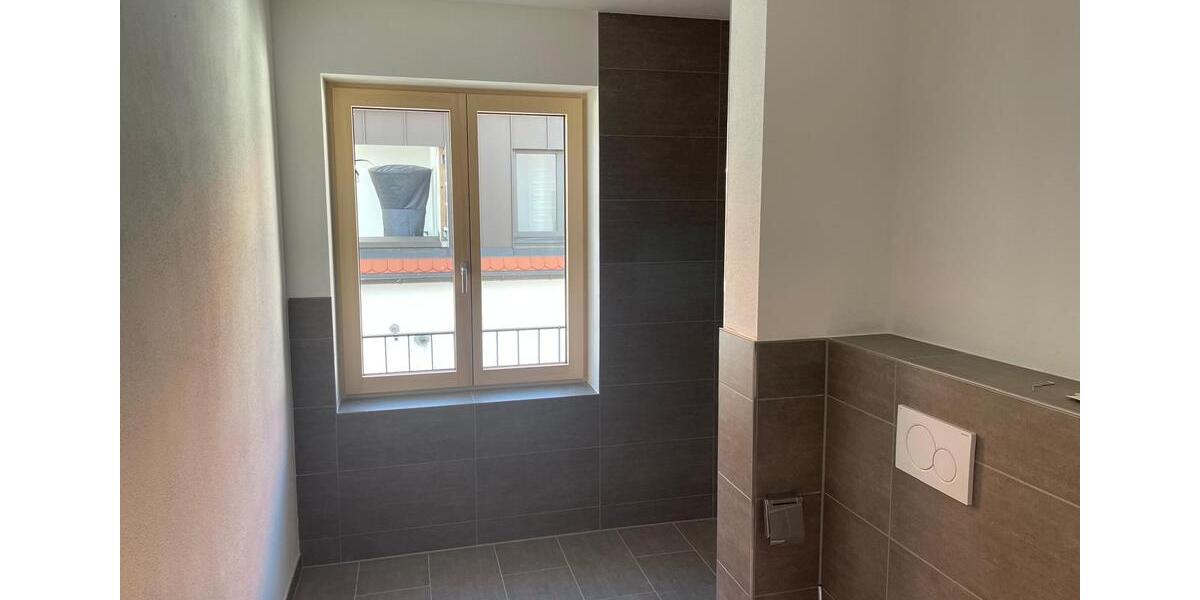 Maisonettenwohnung Langquaid - 3 Zimmer, 83 m&sup2;, 850&euro; | Angebot:26039851