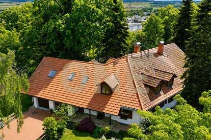 Haus Mallersdorf-Pfaffenberg Pfaffenberg - 9.5 Zimmer, 329 m&sup2;, 680.000&euro; | Angebot:26577378