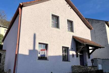 Haus zum Kaufen in Regenstauf 249.000 € 100 m²
