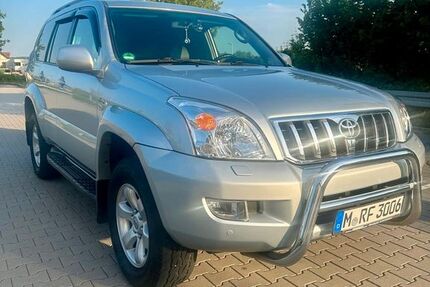 Toyota Land Cruiser 187.000 km 22.999 &euro; Regensburg 93055