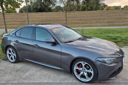 Alfa Romeo Giulia 120.300 km 16.300 &euro; Regensburg 93059