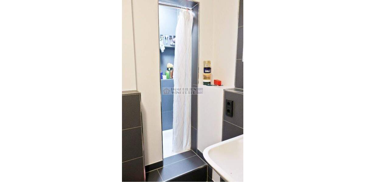 Etagenwohnung Regensburg Kasernenviertel - 4 Zimmer, 122 m&sup2;, 495.000&euro; | Angebot:25744382