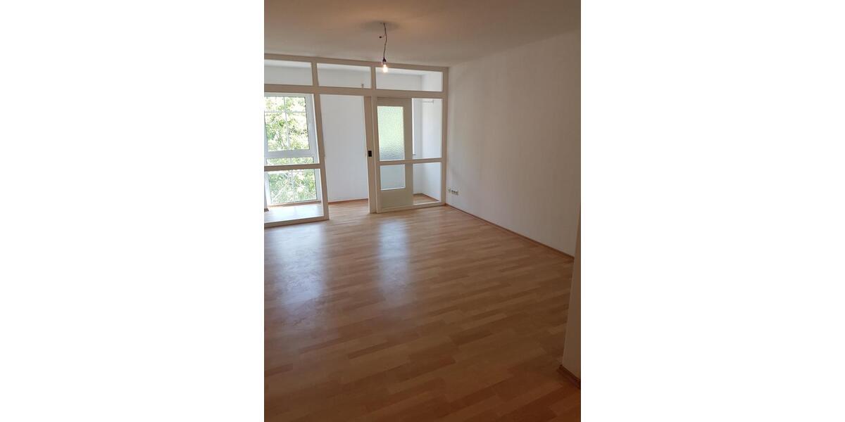 Etagenwohnung Nittendorf - 1 Zimmer, 32 m&sup2;, 395&euro; | Angebot:27605128