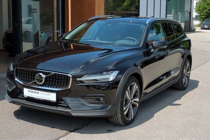 Volvo V60 Cross Country 9.200 km 46.990 &euro; Neutraubling 93073