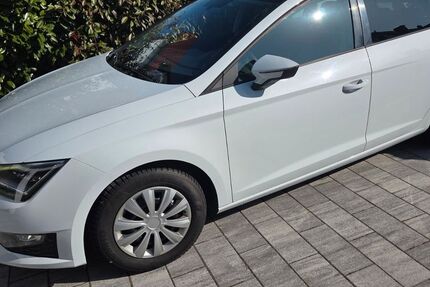 Seat Leon 113.000 km 10.400 &euro; Neutraubling 93073