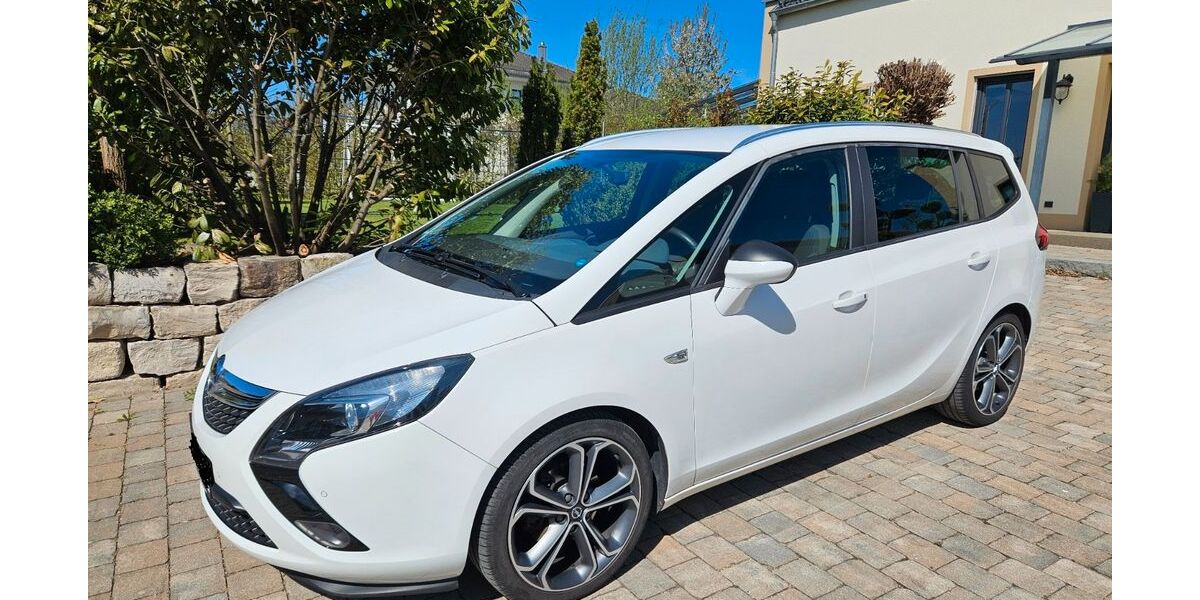 Opel Zafira Tourer 156.502 km 5.900 &euro; Hausen OT Saladorf 93345