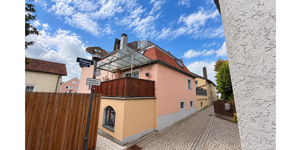 Einfamilienhaus Hemau - 8 Zimmer, 200 m&sup2;, 275.000&euro; | Angebot:27485127