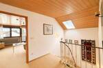 Einfamilienhaus Pentling - 8 Zimmer, 280 m&sup2;, 485.000&euro; | Angebot:26778889