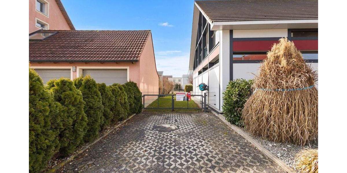 Einfamilienhaus Neutraubling - 5 Zimmer, 203 m&sup2;, 1.080.000&euro; | Angebot:25702693