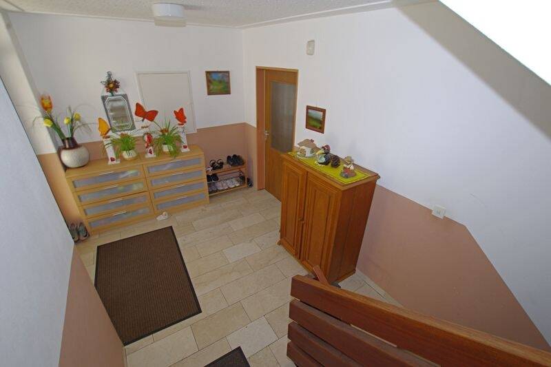 Mehrfamilienhaus, Wohnhaus Nittendorf Undorf - 6 Zimmer, 220 m&sup2;, 990.000&euro; | Angebot:23972768