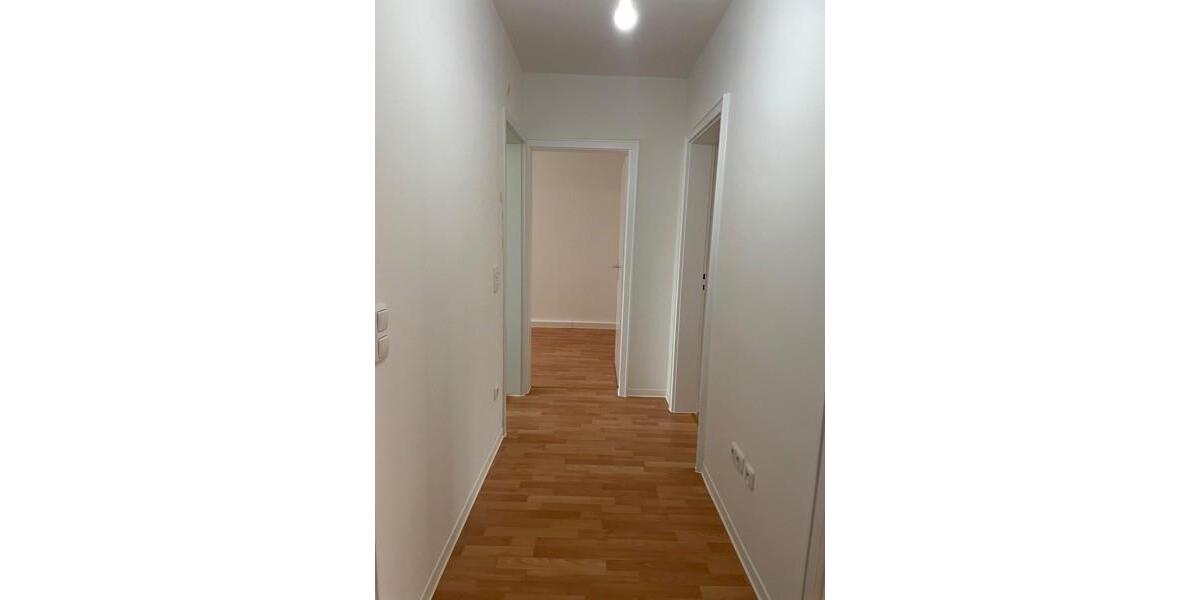 Tolle 3 - Zimmer Wohnung mit Balkon in modernisierter Wohnanlage! zimmer