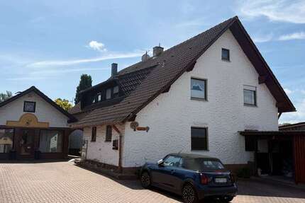 Haus Burglengenfeld - 7 Zimmer, 227 m&sup2;, 360.000&euro; | Angebot:27112728