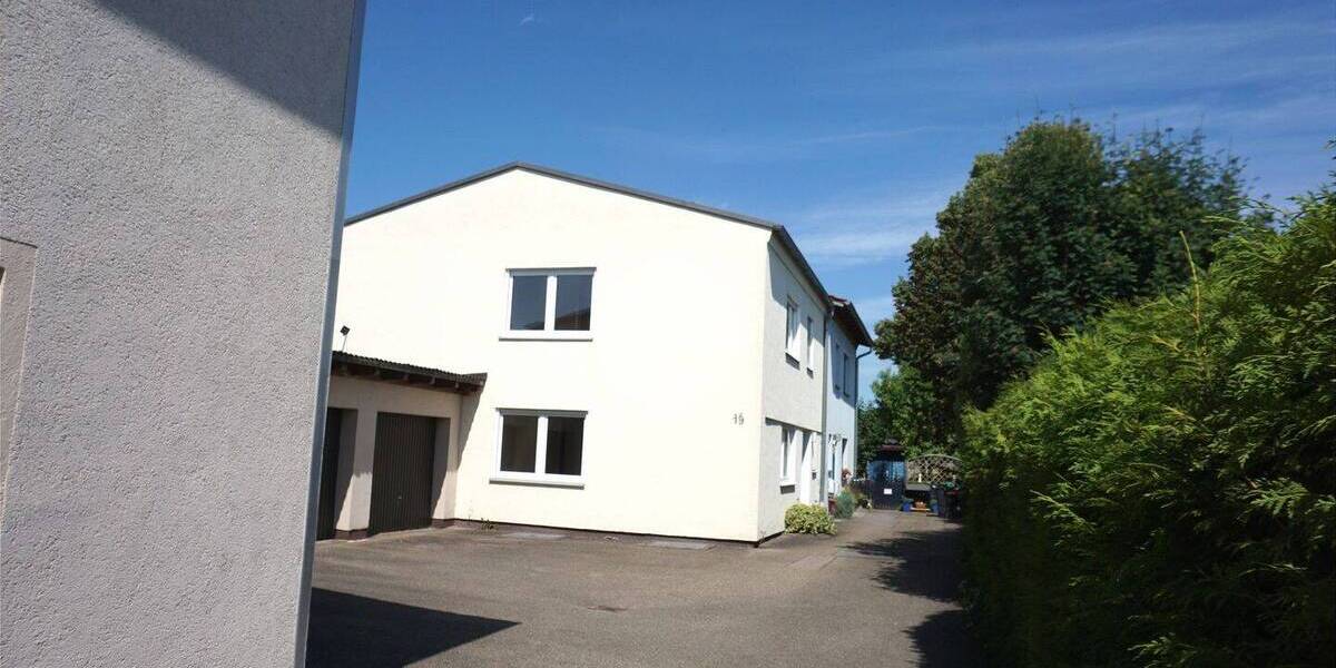 Ruhig gelegenes Reiheneckhaus in Regensburg-Burgweinting 5 zimmer