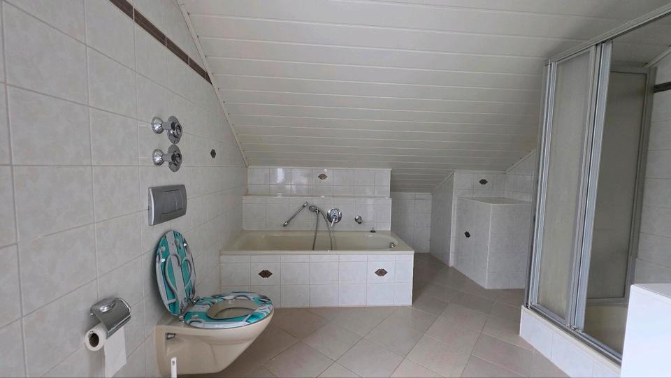 Dachgeschoßwohnung Regensburg Brandlberg - 4 Zimmer, 84 m&sup2;, 1.050&euro; | Angebot:26502768