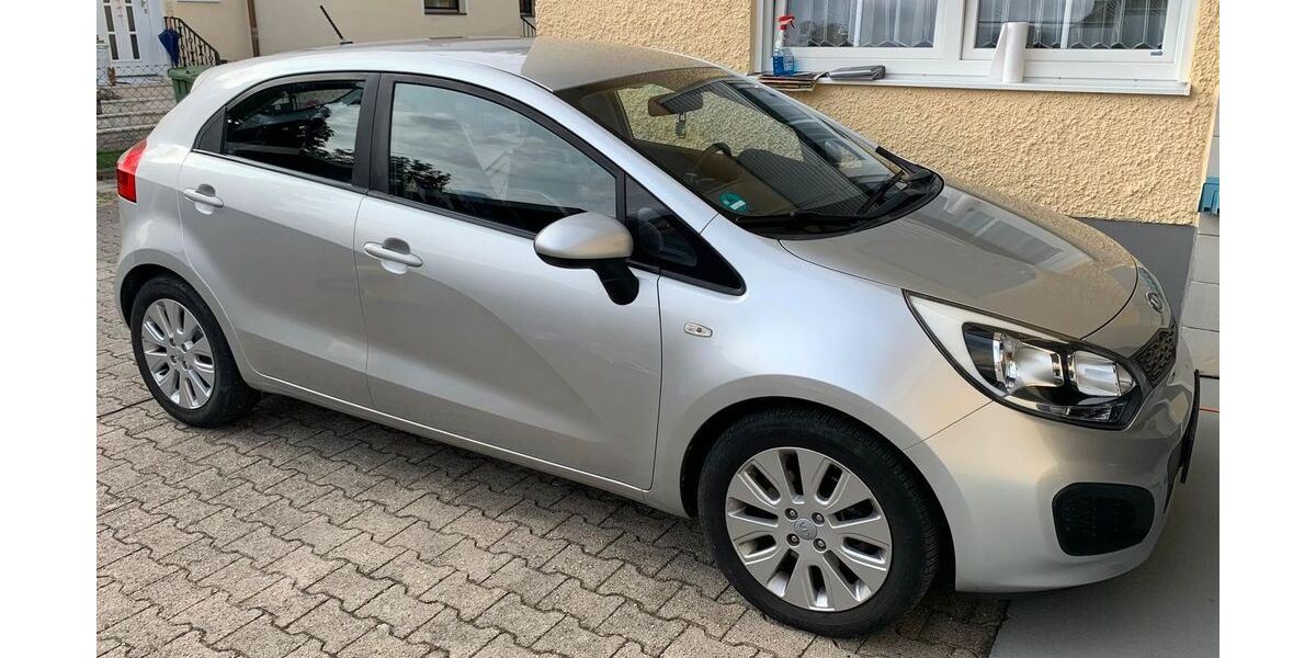 Kia Rio 120.000 km 4.300 &euro; Pfatter 93102