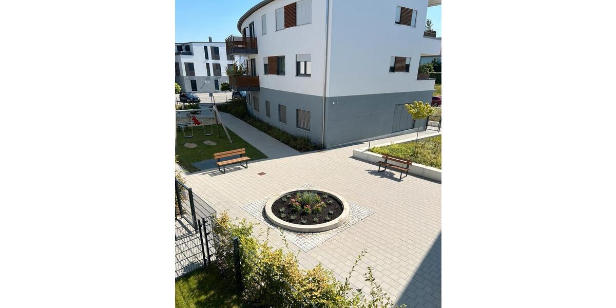 Hochwertige Wohnung 1.OG, 90qm , 3 Zimmer, Balkon, 2 TG Stellpl 3 zimmer