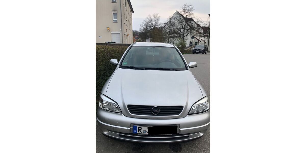 Opel Astra 218.000 km 950 &euro; Nittendorf 93152
