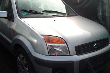 Ford Fusion 257.000 km 699 &euro; Regensburg 93055