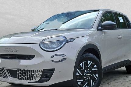 Fiat 600e 18.000 km 22.999 &euro; Regensburg 93059