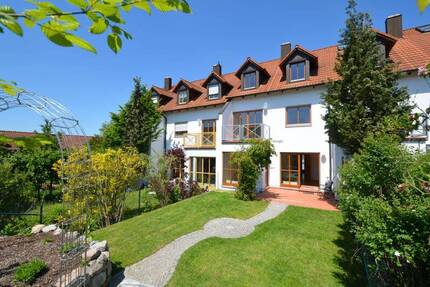 Neu renoviertes 5-Zi.-Reihenhaus mit 3 Bädern in Wenzenbach