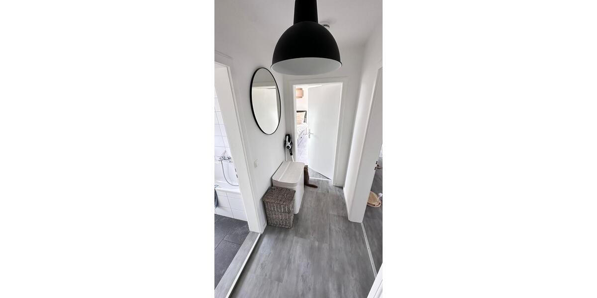 Dachgeschoßwohnung Tegernheim - 3 Zimmer, 57 m&sup2;, 650&euro; | Angebot:26468875