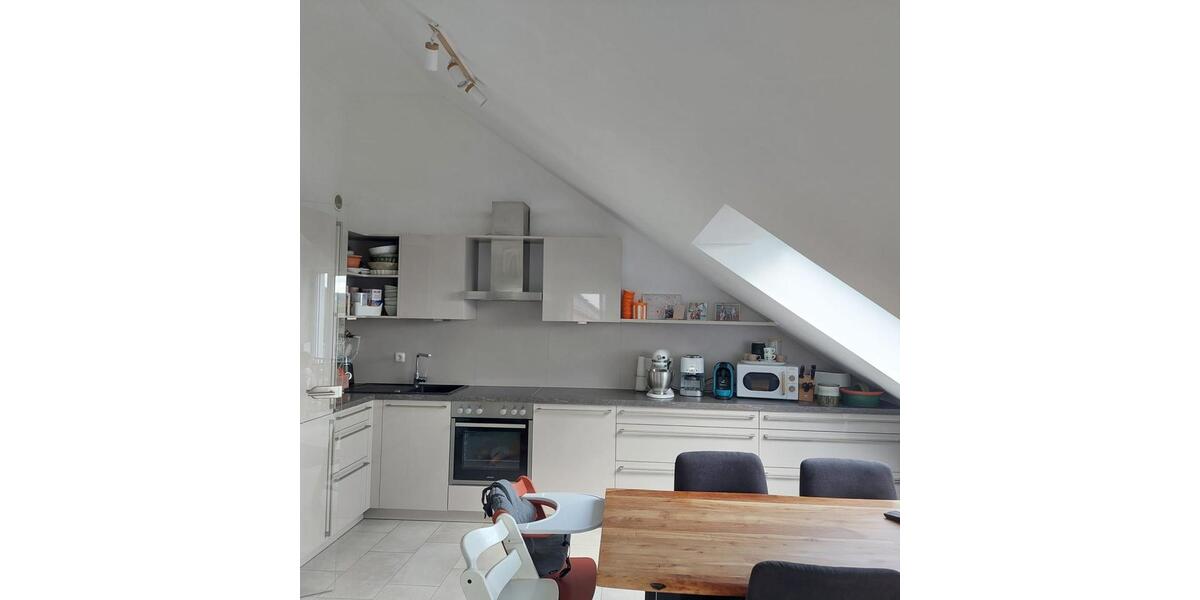 Dachgeschoßwohnung Donaustauf - 3 Zimmer, 75 m&sup2;, 910&euro; | Angebot:26671311