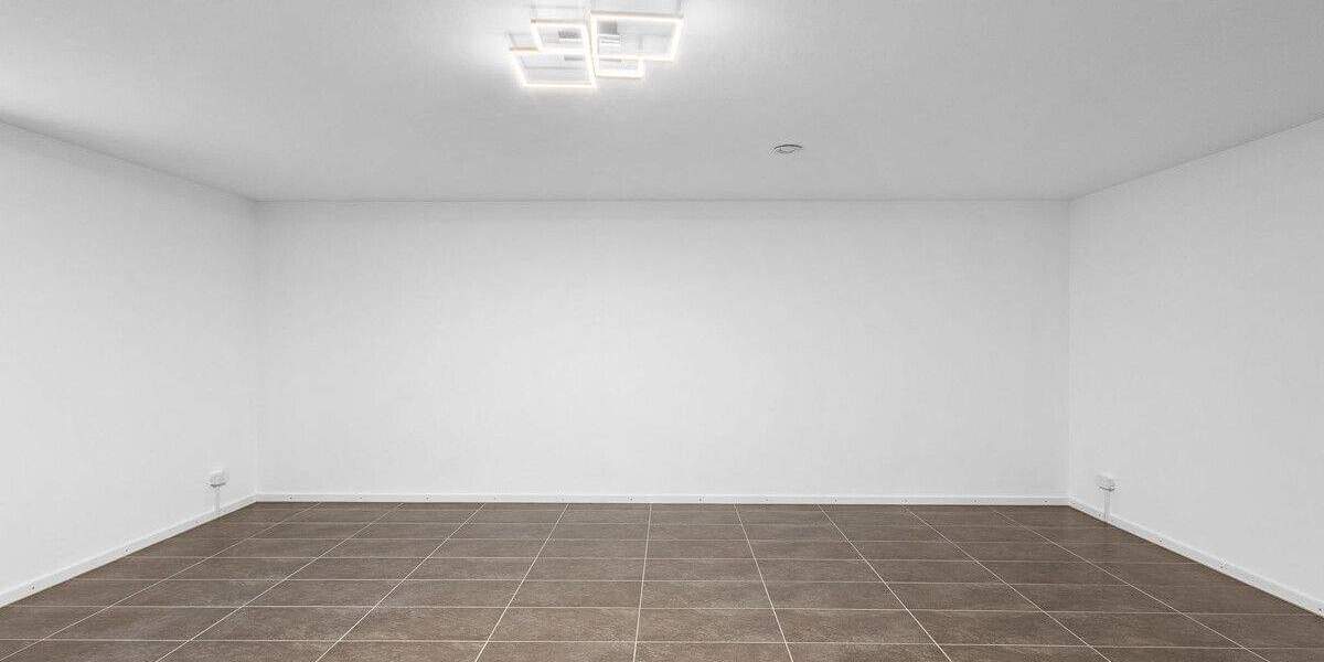Einfamilienhaus Neutraubling - 5 Zimmer, 203 m&sup2;, 1.080.000&euro; | Angebot:25702693