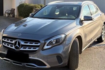 Mercedes-Benz GLA 180 88.480 km 18.900 &euro; Köfering 93096