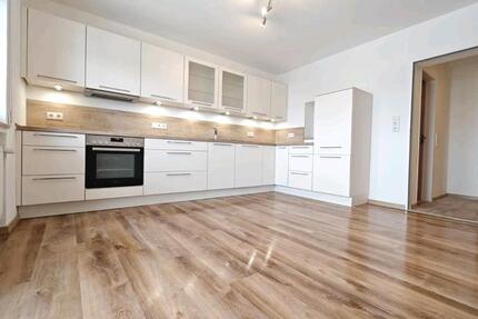 Wohnung Sinzing - 3 Zimmer, 104 m&sup2;, 1.200&euro; | Angebot:26272778