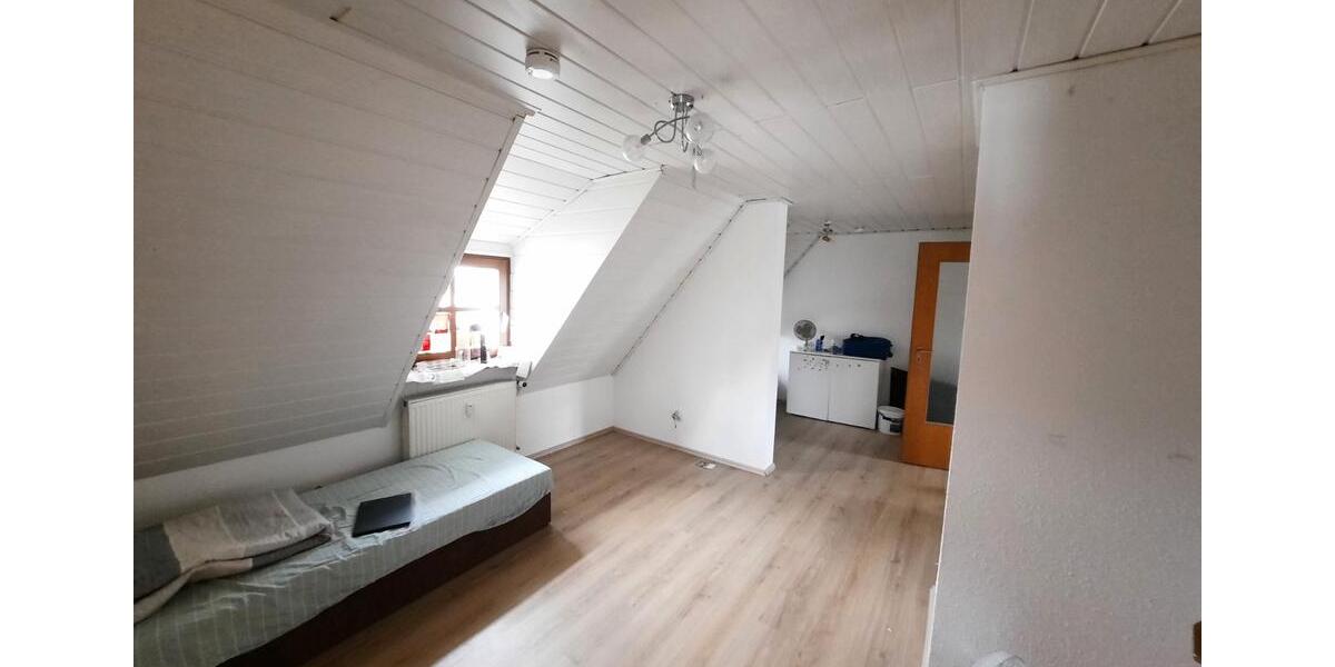 Dachgeschoßwohnung Regensburg Konradsiedlung - 2 Zimmer, 65 m&sup2;, 800&euro; | Angebot:26241920