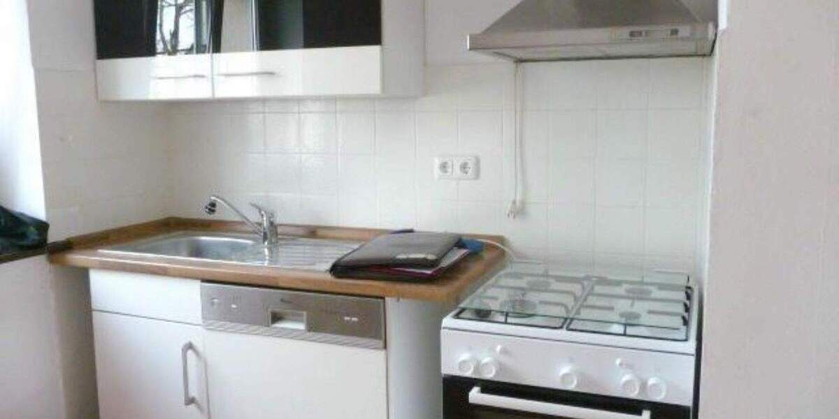 ** Schöne 2-Zi-Altbauwohnung mit Balkon sucht sportliche Mieter ** 2 zimmer