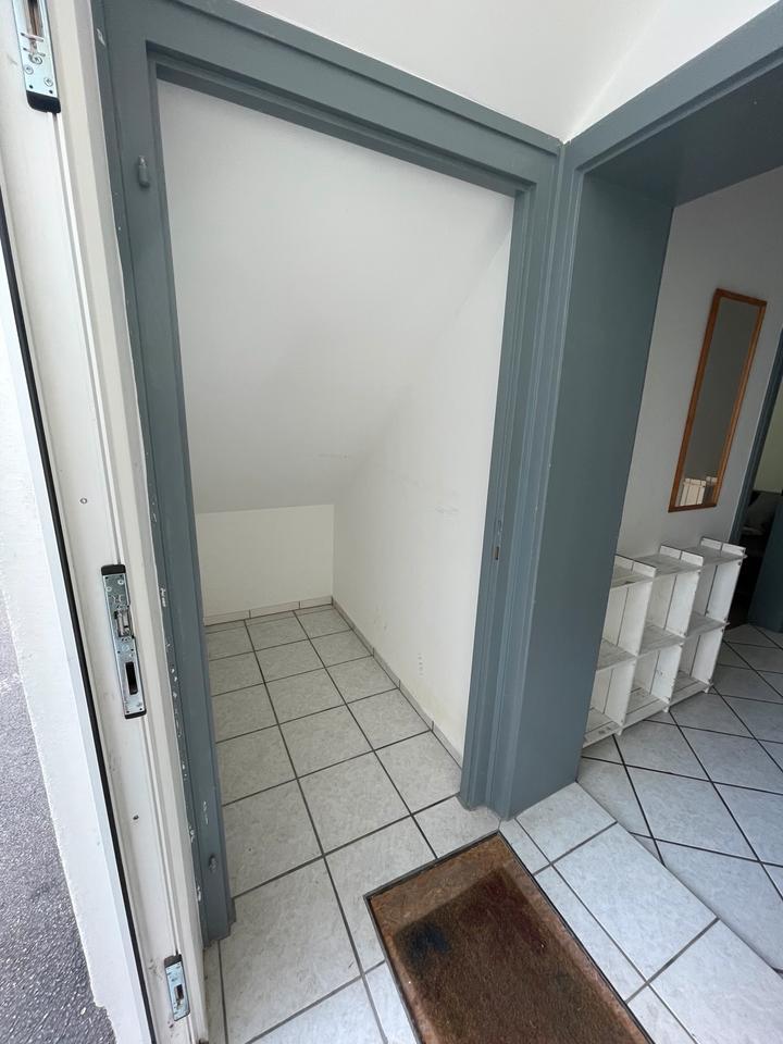 Große 4-Zimmer-Wohnung – perfekt für WG, 170 m²