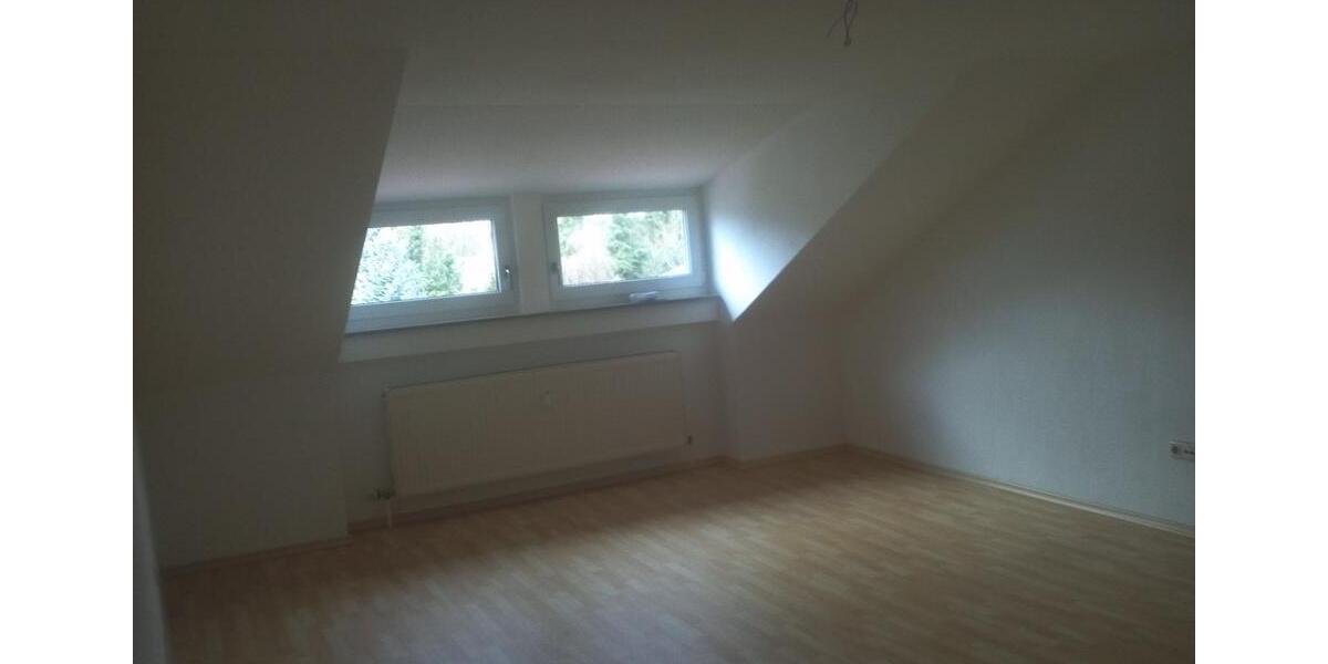 Dachgeschoßwohnung Burglengenfeld - 2 Zimmer, 69 m&sup2;, 530&euro; | Angebot:25715377