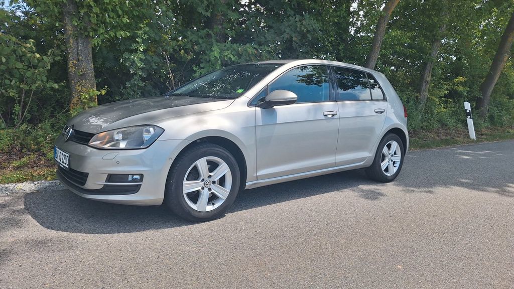 VW Golf 99.780 km 8.680 &euro; Pfakofen 93101