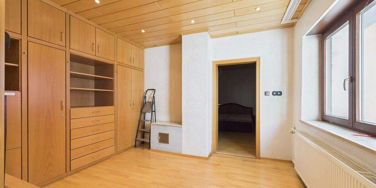 Einfamilienhaus Regensburg Galgenberg - 5 Zimmer, 119 m&sup2;, 450.000&euro; | Angebot:25780068