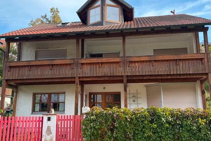 Haus Beratzhausen - 5 Zimmer, 200 m&sup2;, 1.740&euro; | Angebot:27614285