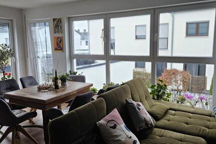 Haus Teublitz - 4 Zimmer, 112 m&sup2;, 1.200&euro; | Angebot:25118493