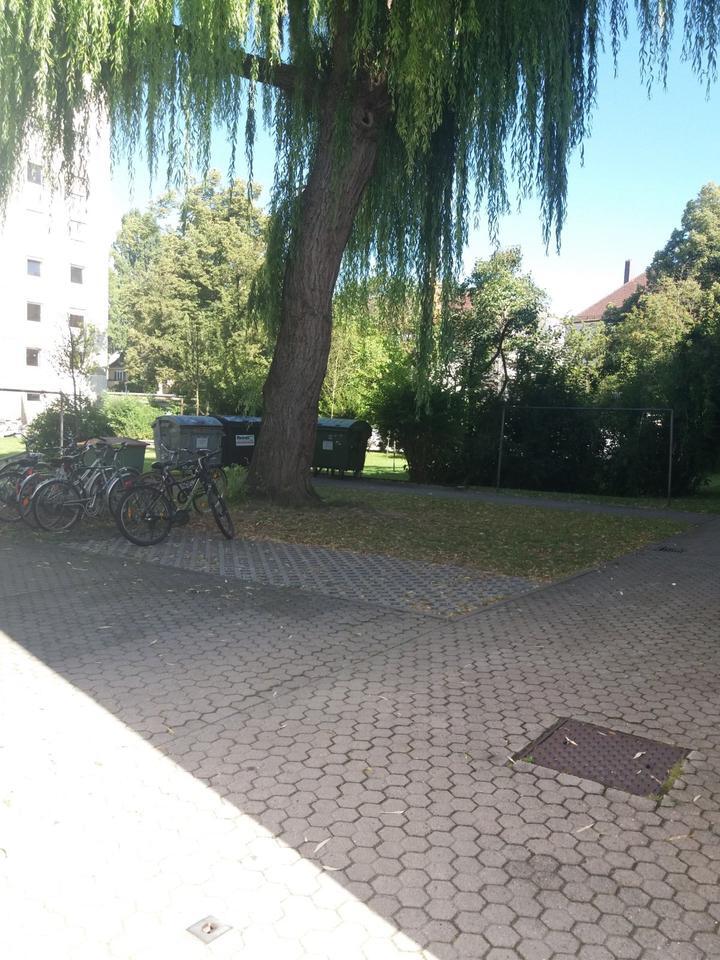 Helle 2 Zimmer Erdgeschoßwohnung