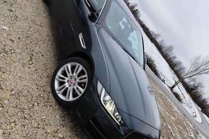 Jaguar XE 220.000 km 8.900 &euro; Regensburg 93053