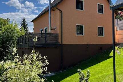 Gepflegtes Einfamilienhaus, kernsaniert, ruhige Lage in Lappersdorf 5 zimmer