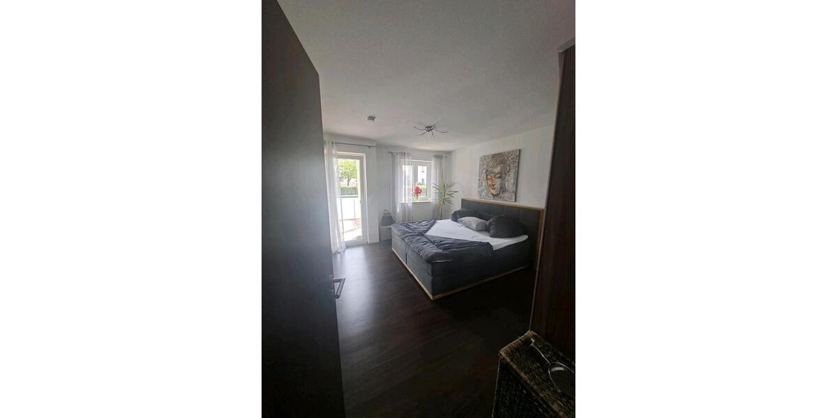 Erdgeschoßwohnung Neutraubling - 3 Zimmer, 85 m&sup2;, 389.000&euro; | Angebot:27021891