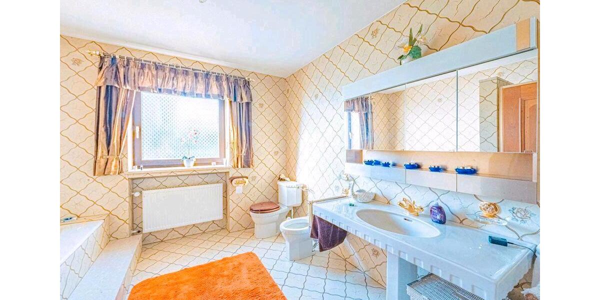 Einfamilienhaus Geiselhöring - 11 Zimmer, 300 m&sup2;, 749.000&euro; | Angebot:26276397